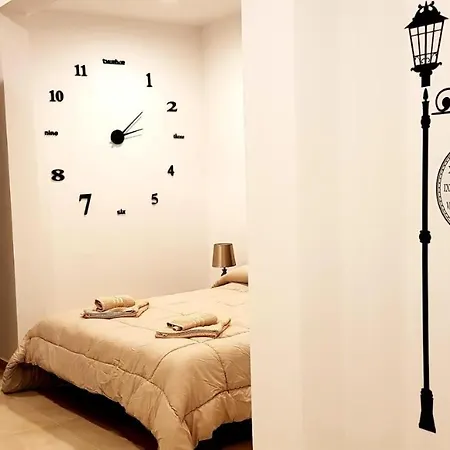 Seafront O'clock Malta Bed and breakfast Sliema