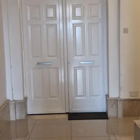 B&B Seafront O'clock Malta