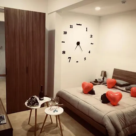 Seafront O'clock Malta Bed and breakfast