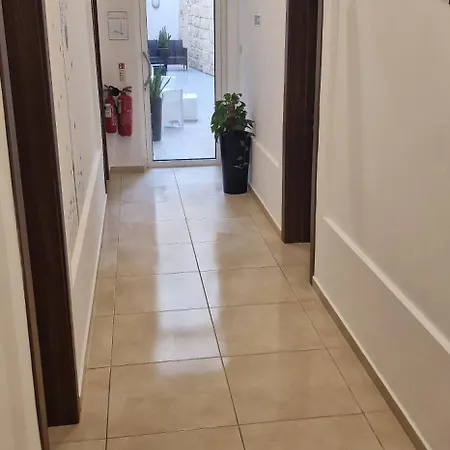 Seafront O'clock Malta Bed and breakfast *