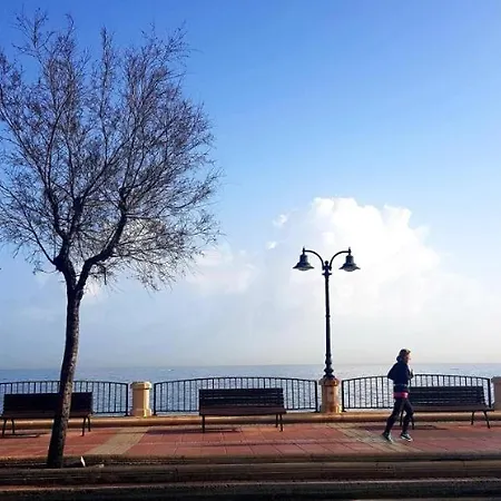 Seafront O'clock Malta Bed and Breakfast Σλιέμα