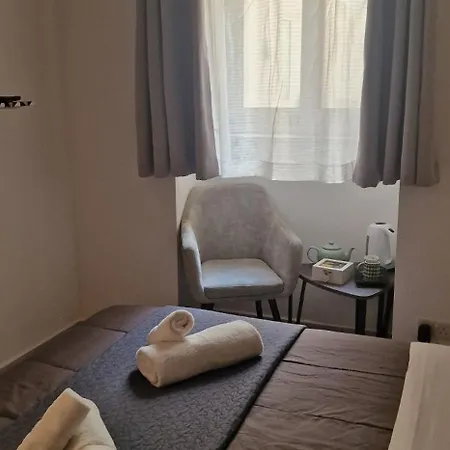 Seafront O'clock Malta *