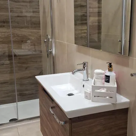 ベッド・アンド・ブレックファスト Seafront O'clock Malta